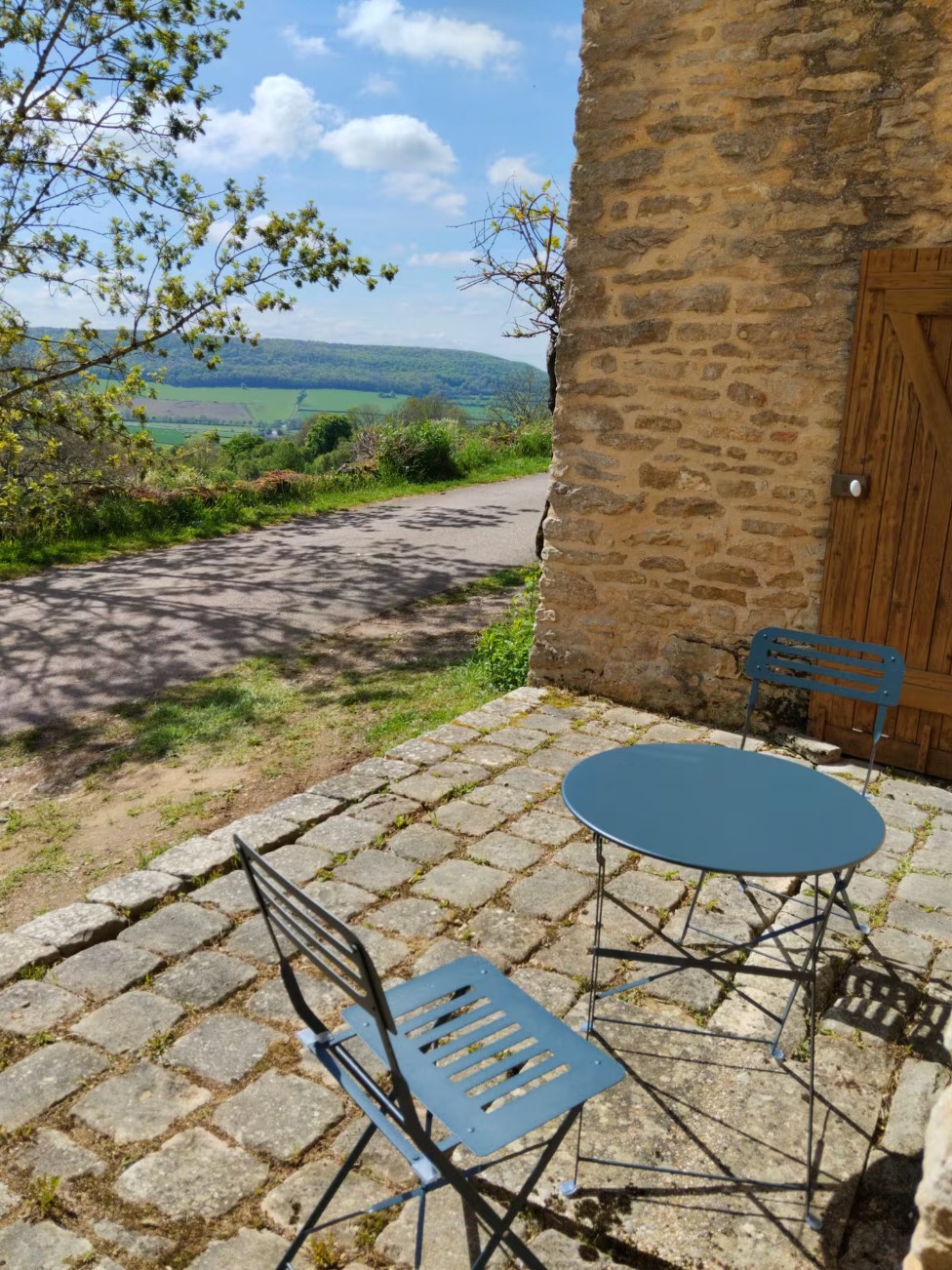 Terrasse avec vue sur la vallée